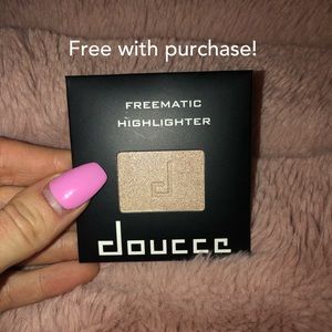 🔥NWT doucce Freematic Highlighter mini in glisten